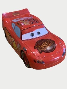 Disney Pixar Lightning McQueen #95 DieCast Car